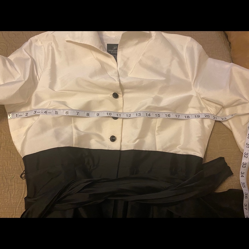 Adrianna Papell 16 Ivory and Black Two-Tone Maxi Dress - Picture 10 of 13